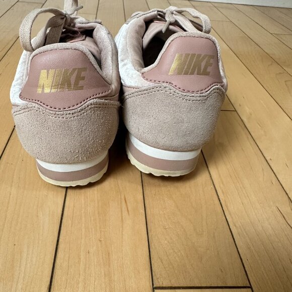 RARE NIKE Velour / Velvet Blush Pink Sneakers Tennis Shoes Size 7.5 - Picture 5 of 10
